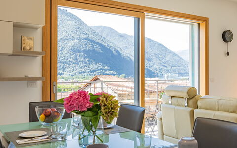 Casa Tondi: Table, Flower, Property, Furniture, Window, Plant, Tableware, Azure, Flowerpot, Picture Frame