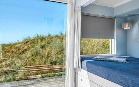 Hoat - 300M from the Sea: Wood, Interior Design, Furniture, Floor, Flooring, Home, Room, Sea, Ceiling, Window Treatment
