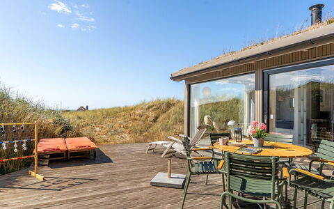 Hoat - 300M from the Sea