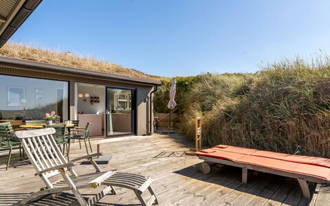 Hoat - 300M from the Sea