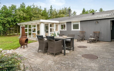 Waghn - 800M to the Fjord: Cottage, Roof, Home, Slope, Hut, Siding