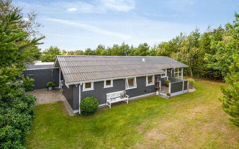Waghn - 800M to the Fjord: Wood, Roof, Architecture, Home, House, Cottage, Siding, Hardwood, Slope, Estate