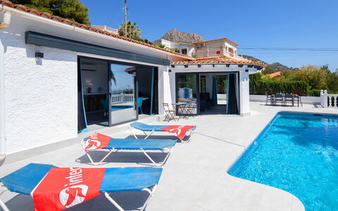 Estrella Azul: Sky, Water, Property, Furniture, Blue, Swimming Pool, Outdoor Furniture, Shade, Window, Chair