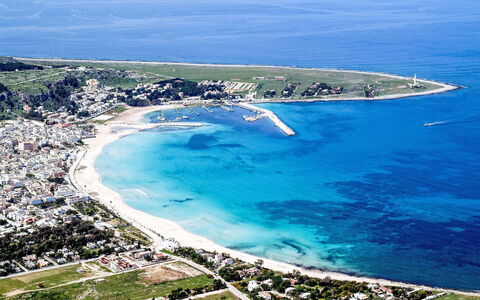 Acquamarina Gaia: Water Resources, Body Of Water, Coast, Beach, Coastal And Oceanic Landforms, Sea, Waterway, Shore, Ocean, Aerial Photography