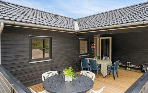 Annvy - 400M from the Sea: Wood, Flooring, Interior Design, Floor, Furniture, Wood Flooring, Room, Ceiling, Wood Stain, Hardwood