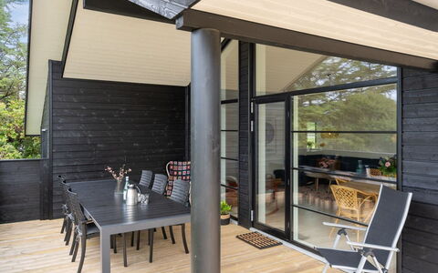 Annvy - 400M from the Sea: Wood, Flooring, Interior Design, Floor, Furniture, Wood Flooring, Room, Ceiling, Wood Stain, Hardwood