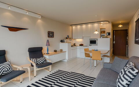 Le Drakkar: Furniture, Table, Building, Chair, Picture Frame, Comfort, House, Interior Design, Flooring, Floor