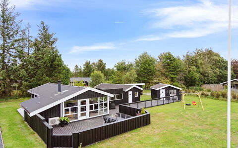 Sylvi - 750M from the Sea: House, Home, Roof, Cottage, Estate, Landscaping, Garden Buildings, Siding, Farmhouse