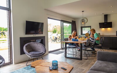 Accommodation:&nbsp;Cube Elite 6 301.11