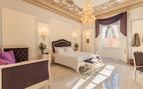 Charming Apartment Cartoni - Città Della Pieve, Um: Furniture, Property, Building, Decoration, Comfort, Picture Frame, Table, Bed Frame, Interior Design, House