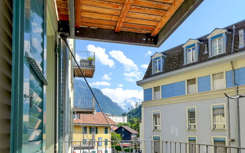 Orya: Sky, Daytime, Building, Window, Wood, Urban Design, Cloud, Residential Area, Roof