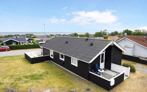 Yvette - 150M from the Sea: Cottage, Shed, Hut, Farmhouse, Prairie, Shack, Barn, Log Cabin, Garden Buildings