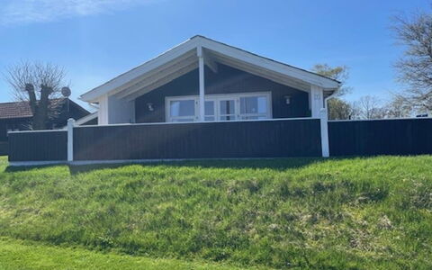 Yvette - 150M from the Sea: Cottage, Shed, Hut, Farmhouse, Prairie, Shack, Barn, Log Cabin, Garden Buildings