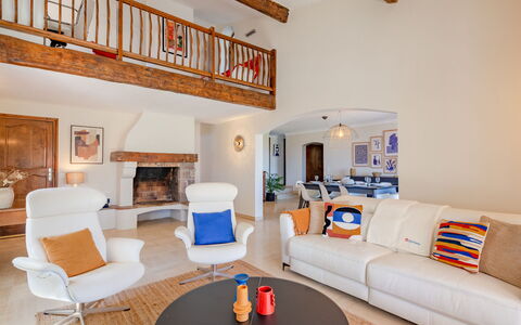 Le Beauregard: Furniture, Property, Table, Picture Frame, Couch, Comfort, Living Room, Architecture, Lighting, Interior Design