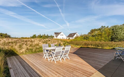Yakari - 1Km from the Sea: Sky, Blue, Wood, Horizon, Wood Flooring, Cloud, Plank, Boardwalk, Hardwood, Deck