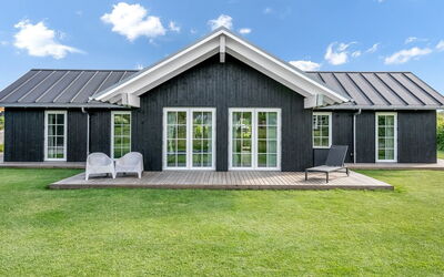 Bryngeir - 750M from the Sea
