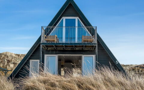 Pauli - 350M from the Sea: Roof, House, Home, Cottage, Door, Siding, Deck, Porch, Plank, Hardwood