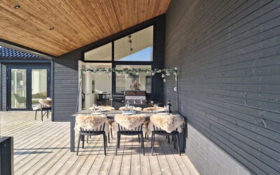 Alea - 800M from the Sea