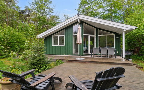 Arkil - 150M from the Sea: Roof, House, Land Lot, Home, Cottage, Estate, Garden Buildings, Shade, Log Cabin, Landscaping