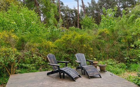 Arkil - 150M from the Sea: Roof, House, Land Lot, Home, Cottage, Estate, Garden Buildings, Shade, Log Cabin, Landscaping