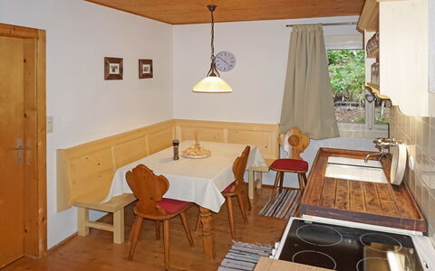 Lieblingsplatz: Table, Furniture, Chair, Building, Wood, Interior Design, Lighting, Floor, Flooring, Shade