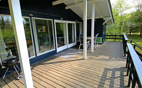 Aki - 30Km from the Sea: Wood, Porch, Wood Flooring, Hardwood, Shade, Deck, Plank, Wood Stain, Chair, Outdoor Furniture