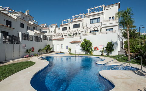 Campanario Townhouse: Water, Sky, Plant, Building, Swimming Pool, Azure, Window, Tree, Condominium, Leisure