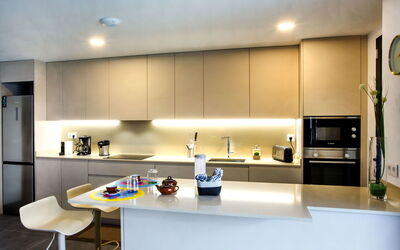 Accommodation:&nbsp;Golden Ray 106.2