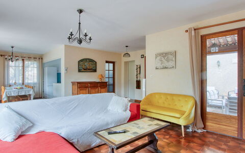 L'Arbousier: Picture Frame, Furniture, Building, Comfort, Wood, Lighting, Interior Design, Living Room, Flooring, Floor