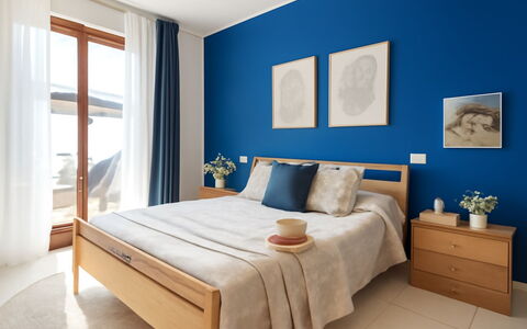 L'Oasi della Gatta Panciona: Blue, Furniture, Bed, Bedroom, Wood, Interior Design, Floor, Flooring, Textile, Linens