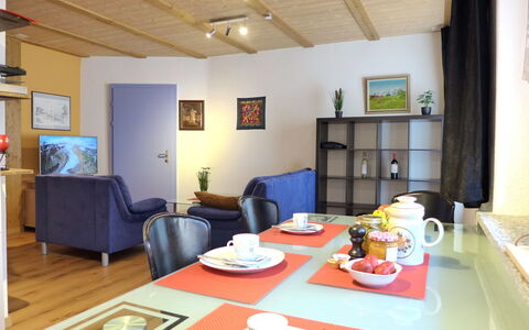Tilia: Table, Property, Furniture, Tableware, Picture Frame, Interior Design, Wood, Cup, Living Room, Flooring