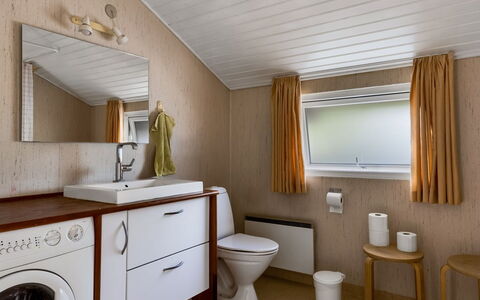 Alrun - 150M from the Sea: Plumbing Fixture, Wall, Sink, Flooring, Wood, Interior Design, Floor, Bathroom Sink, Bathroom, Tap