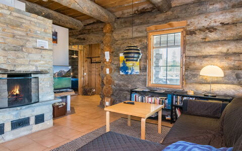 Kanerva 1C: Wood, Ceiling, Furniture, Flooring, Interior Design, Cottage, Living Room, Floor, Room, Hardwood