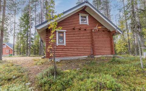 Kuukkelin Tupa 1: Wood, Cottage, Siding, Roof, Log Cabin, Home, Shed, Larch, Garden Buildings