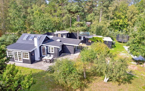 Estel - 900M from the Sea: Grass, Grassland, Landscape, Ecoregion, Plain, Plant Community, Land Lot, Outdoor Furniture, Prairie, Shrubland
