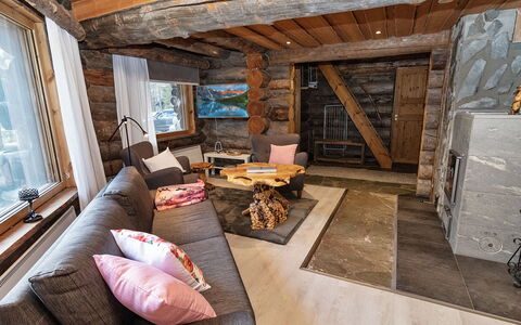 Agenttimajat 2: Wood, Ceiling, Interior Design, Flooring, Floor, Furniture, Cottage, Living Room, Wood Flooring, Room