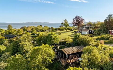 Leif - 400M from the Sea: Vegetation, Landscape, Shrub, Plant Community, Land Lot, Rural Area, Cottage, Estate, Garden, Landscaping