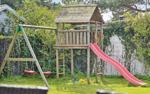 Keijo - 150M from the Sea: Roof, Home, Door, Cottage, Shade, Siding, Yard, Estate, Backyard