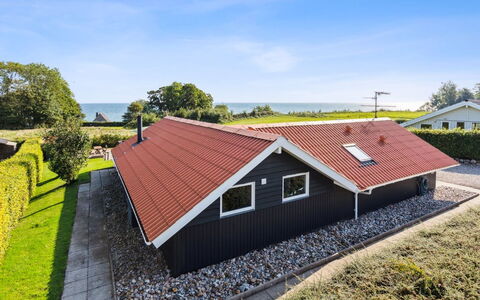 Algut - 75M from the Sea: Roof, House, Land Lot, Home, Cottage, Estate, Garden Buildings, Shade, Log Cabin, Landscaping