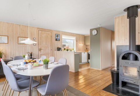 Eloise - 400M from the Sea: Interior Design, Furniture, Flooring, Wood, Floor, Ceiling, Room, Kitchen & Dining Room Table, Lighting, Living Room
