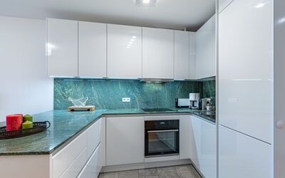 Accommodation:&nbsp;Seeblick Alpe Maritima Ski & See-Top 12 100.6