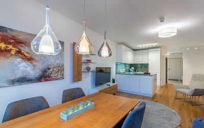 Accommodation:&nbsp;Seeblick Alpe Maritima Ski & See-Top 12 100.6