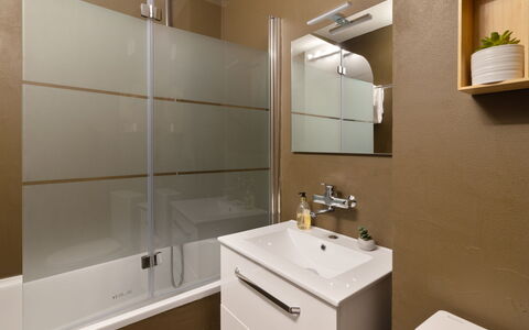 Davos 280: Bathroom, Plumbing Fixture, Wall, Flooring, Interior Design, Bathroom Cabinet, Cabinetry, Floor, Bathroom Sink, Mirror