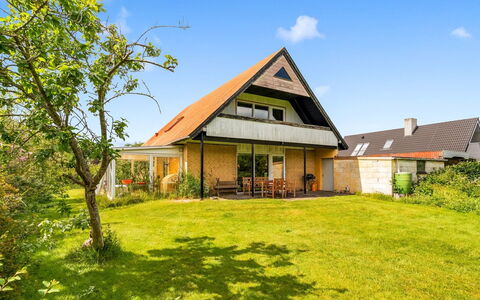 Othinkarl - 1Km from the Sea: Grass, Grassland, Landscape, Ecoregion, Plain, Plant Community, Land Lot, Outdoor Furniture, Prairie, Shrubland