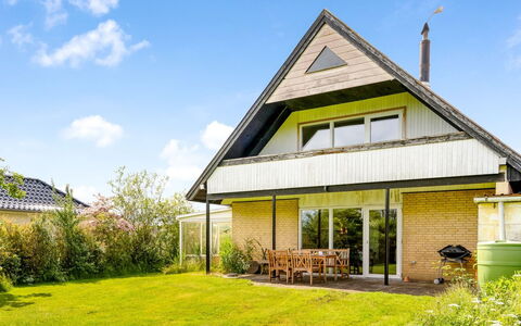 Othinkarl - 1Km from the Sea: Grass, Grassland, Landscape, Ecoregion, Plain, Plant Community, Land Lot, Outdoor Furniture, Prairie, Shrubland