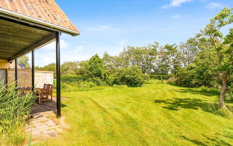 Othinkarl - 1Km from the Sea: Grass, Grassland, Landscape, Ecoregion, Plain, Plant Community, Land Lot, Outdoor Furniture, Prairie, Shrubland