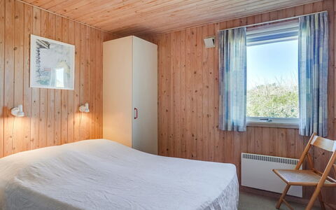 Kirsten - 800M from the Sea: Wood, Bedroom, Bed, Bed Sheet, Bedding, Bed Frame, Ceiling, Floor, Hardwood, Home
