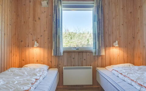 Kirsten - 800M from the Sea: Wood, Bedroom, Bed, Floor, Bed Sheet, Bedding, Bed Frame, Ceiling, Hardwood, Wood Stain