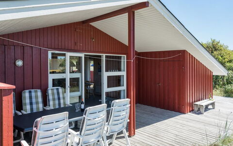 Kirsten - 800M from the Sea: Shade, Deck, Cottage, Porch, Hardwood, Outdoor Furniture, Plank, Chair, Wood Stain, Yard