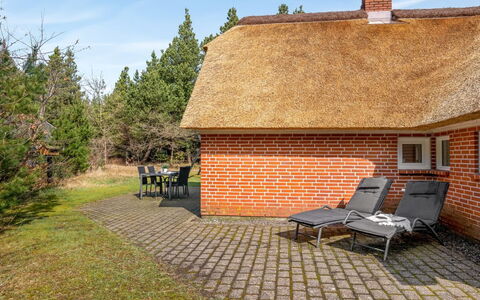 Hunno - 3Km from the Sea: Furniture, Wood, Interior Design, Flooring, Floor, Chair, Room, Ceiling, Living Room, Apartment
